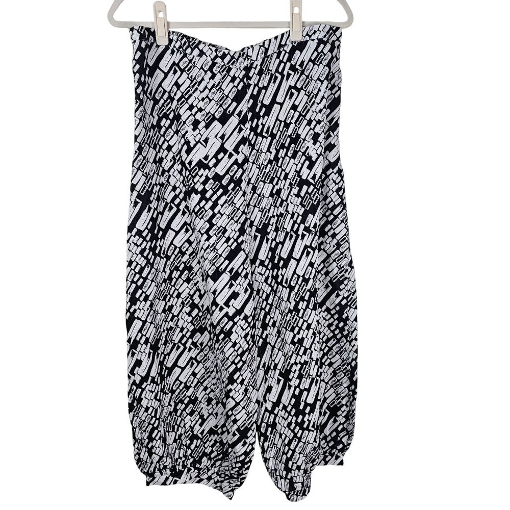 bryn Walker Monochrome Abstract Cropped Pants